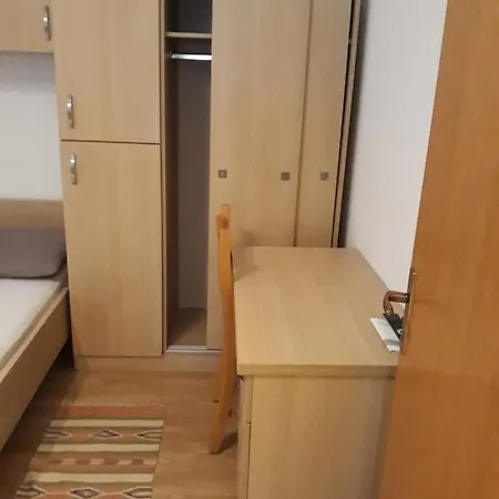 Guest house Ap Melkior Povljana