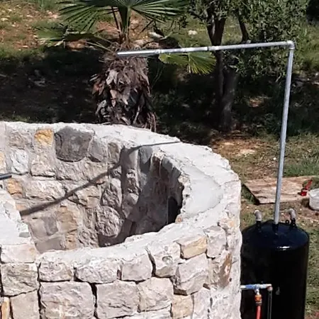 בית הארחה Ap Melkior פובליאנה